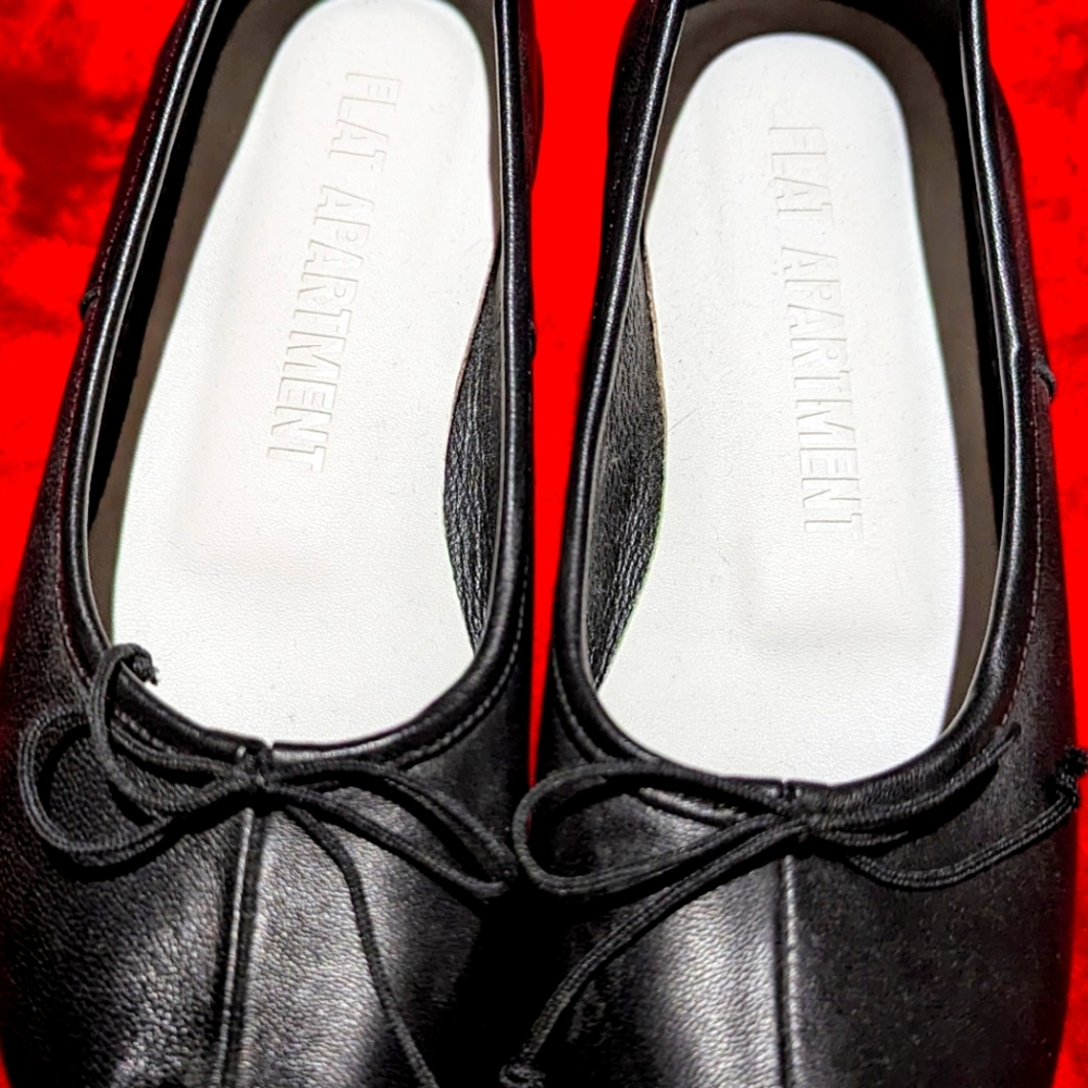 Flat apartment wedge shoes